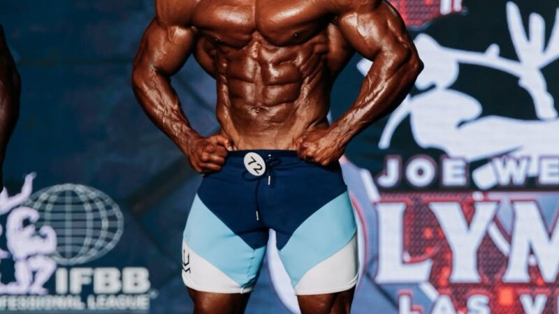 Mr. Olympia 2025: Ryan Terry conquista o título na categoria Men’s Phisique pela terceira vez