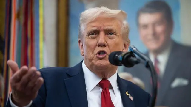 Trump declara que EUA estão em ‘conflito armado’ com cartéis de drogas: PCC e CV entrarão na mira?