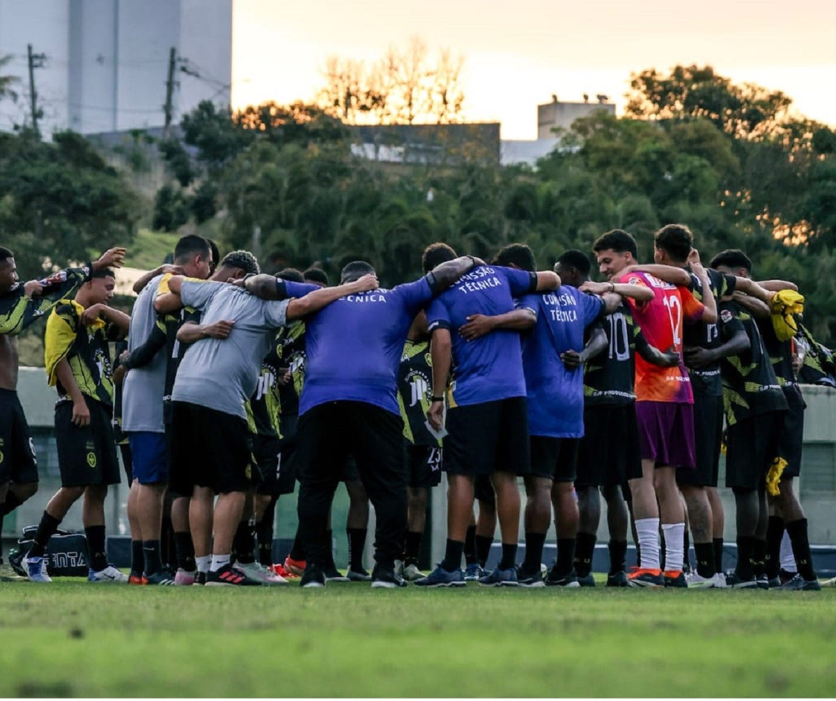 Nacional de Muriaé e Uberabinha iniciam semis da 2ª divisão do Mineiro sub-20 e lutam por acesso