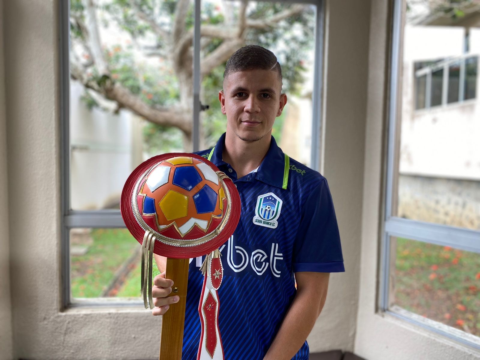 Nacional de Patos anuncia contratação do meia Vitinho, ex-Serra Branca, para 2026