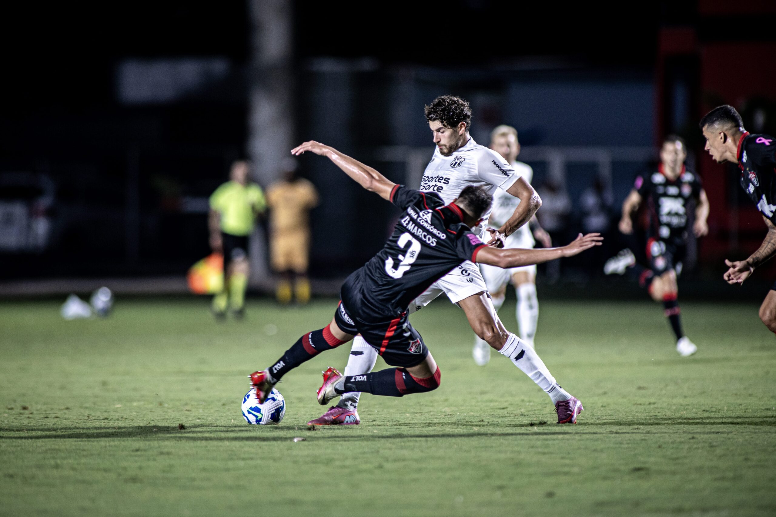 Análise: desatenção inicial e chances desperdiçadas custam caro ao Ceará