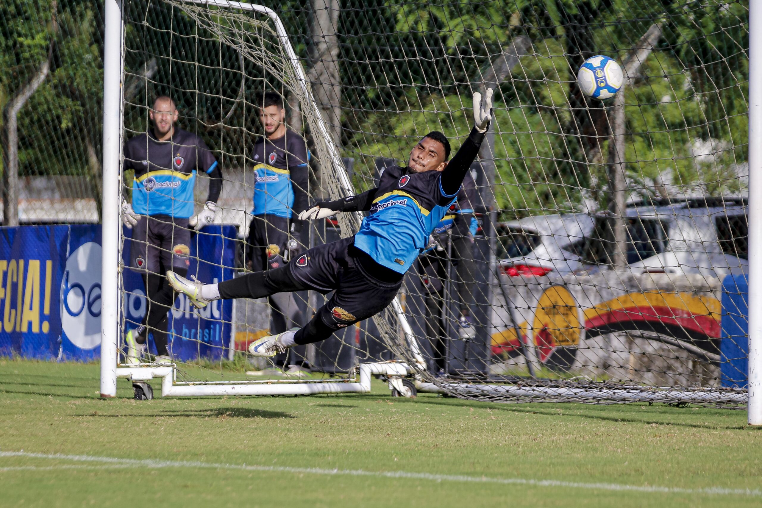 Goleiro Wallace, ex-Botafogo-PB, é o 1º reforço do Campinense
