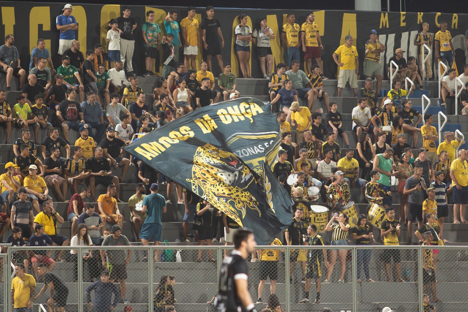 Amazonas disponibiliza venda de ingressos para duelo contra o Cuiabá, no domingo