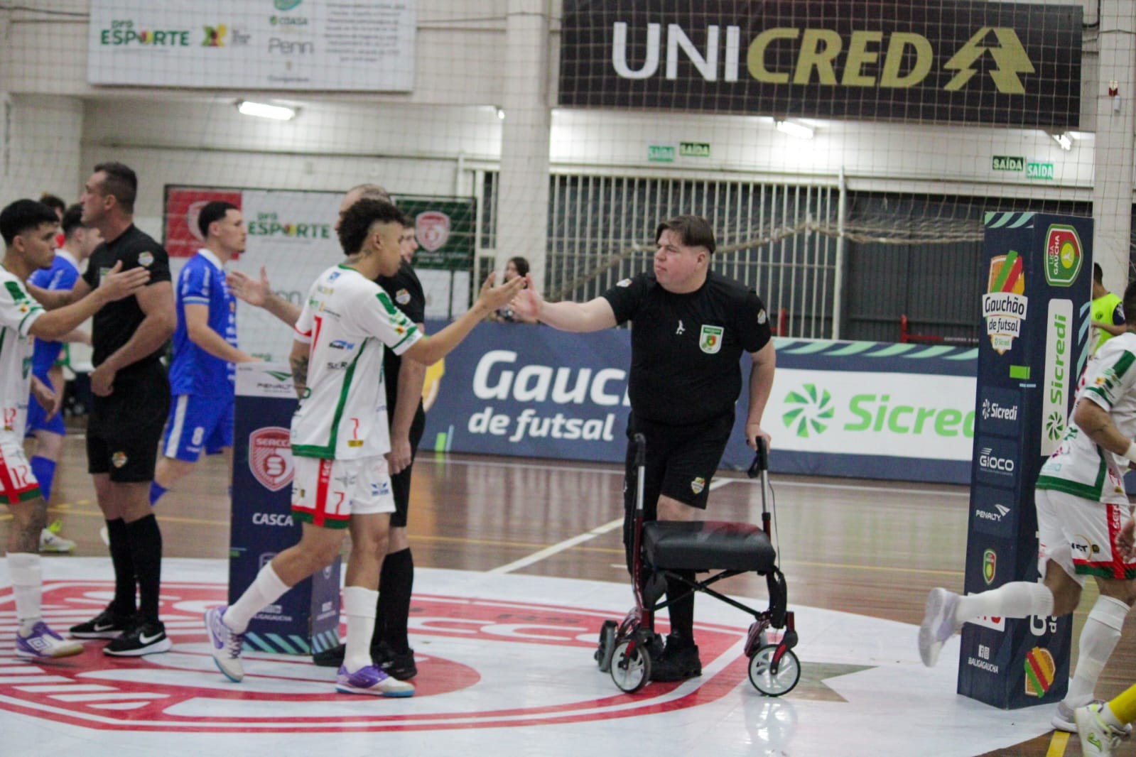 Árbitros com deficiência têm futsal como meio de sociabilidade e mantêm paixão acesa