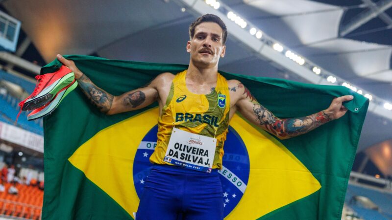 Jerusa Geber é tetra dos 100m e se iguala a Terezinha como maior medalhista do Brasil em Mundiais