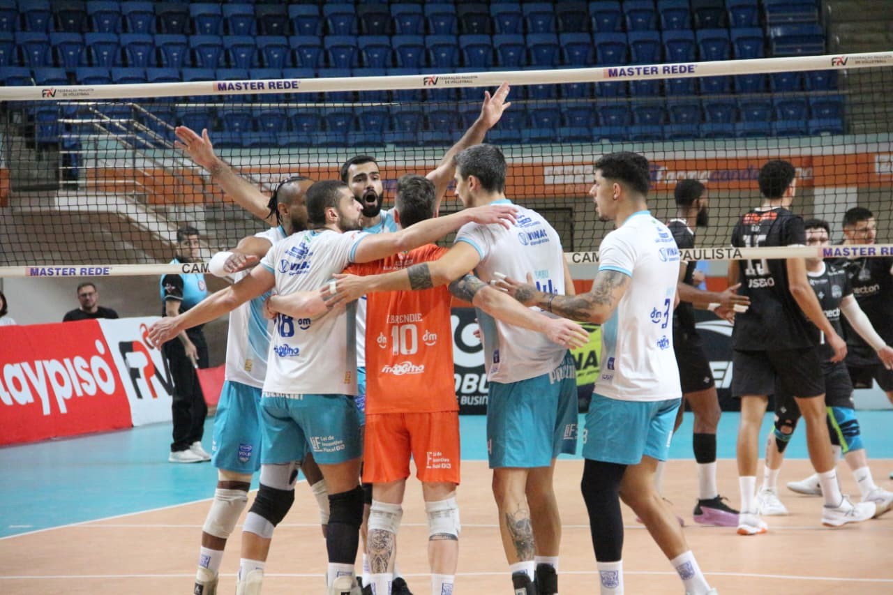 São José visita Atibaia e tenta selar classificação à semifinal do Paulista de Vôlei