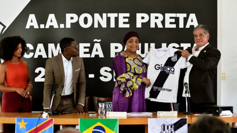 Ponte articula parceria com governo de país africano que patrocina o Barcelona