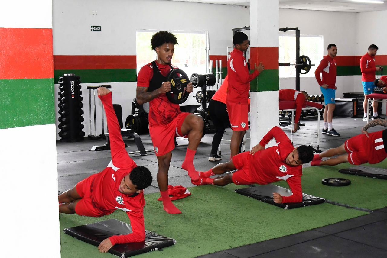 Sem calendário, Portuguesa se reapresenta e inicia preparação com foco em 2026