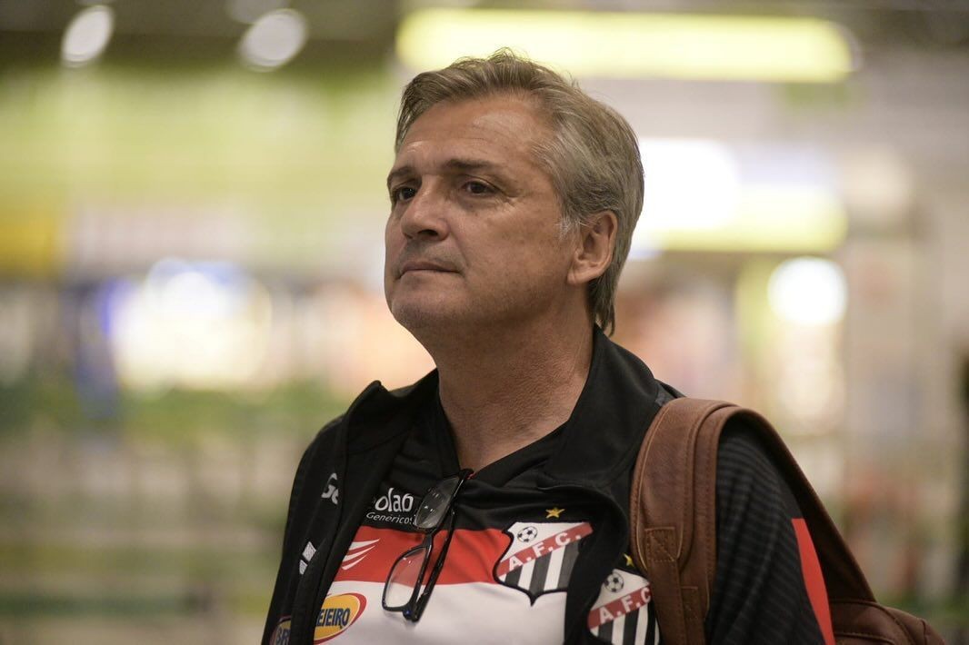 Anápolis anuncia técnico para 2026 e renova com destaque da temporada