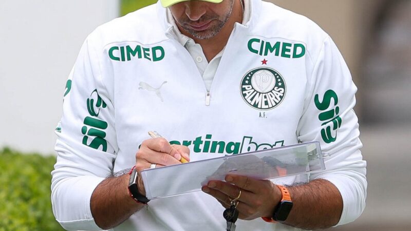 Palmeiras terá desfalques em todos os setores diante do Santos; veja opções e escale o time