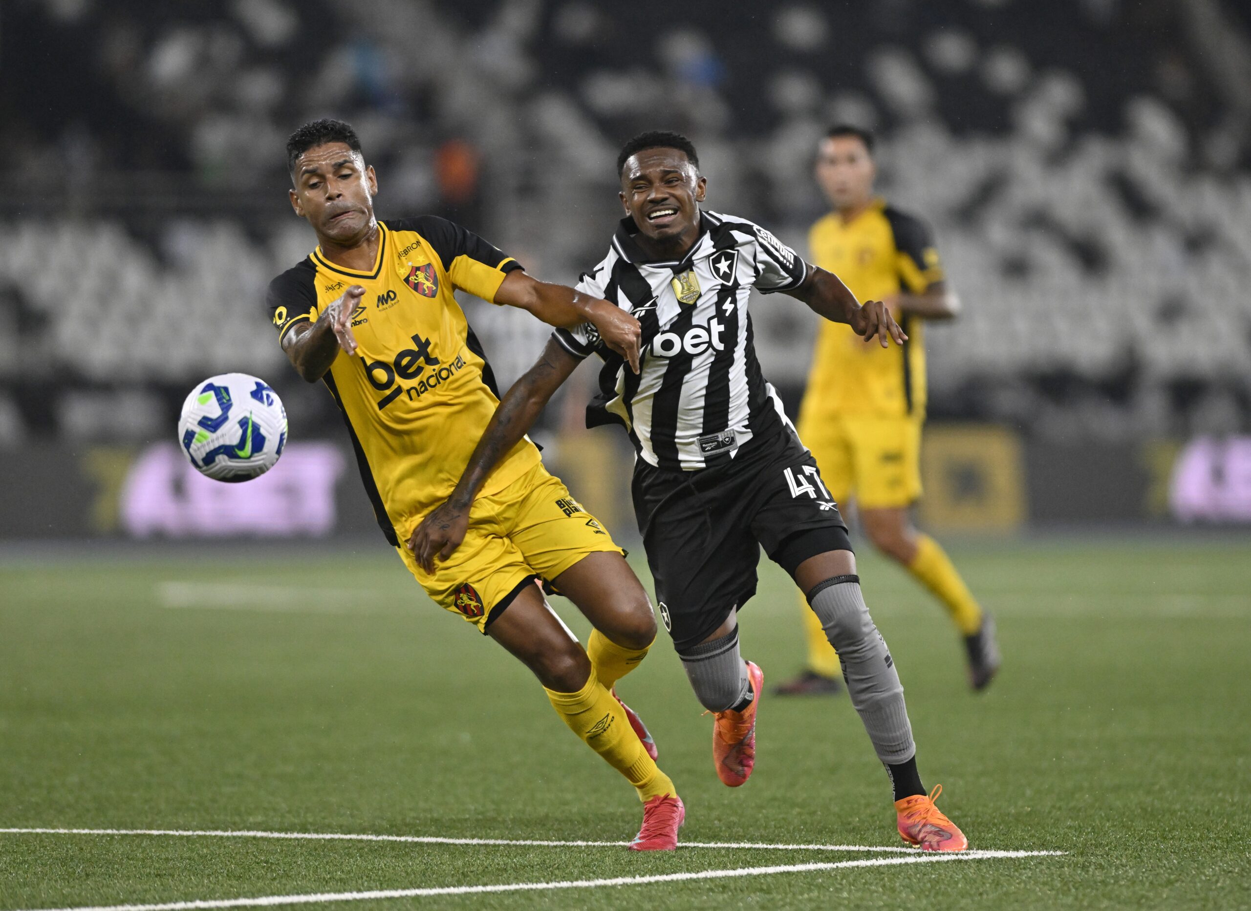Jeffinho pede desculpas à torcida do Botafogo por atuação contra Sport: “Não foi um dos meus melhores dias”