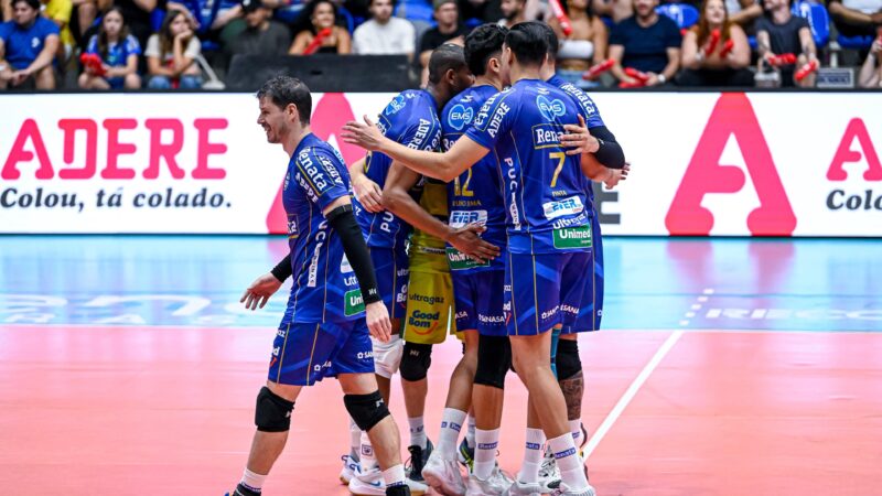 Campinas faz 3 a 0 no Sesi Bauru e engata quarta vitória seguida na Superliga