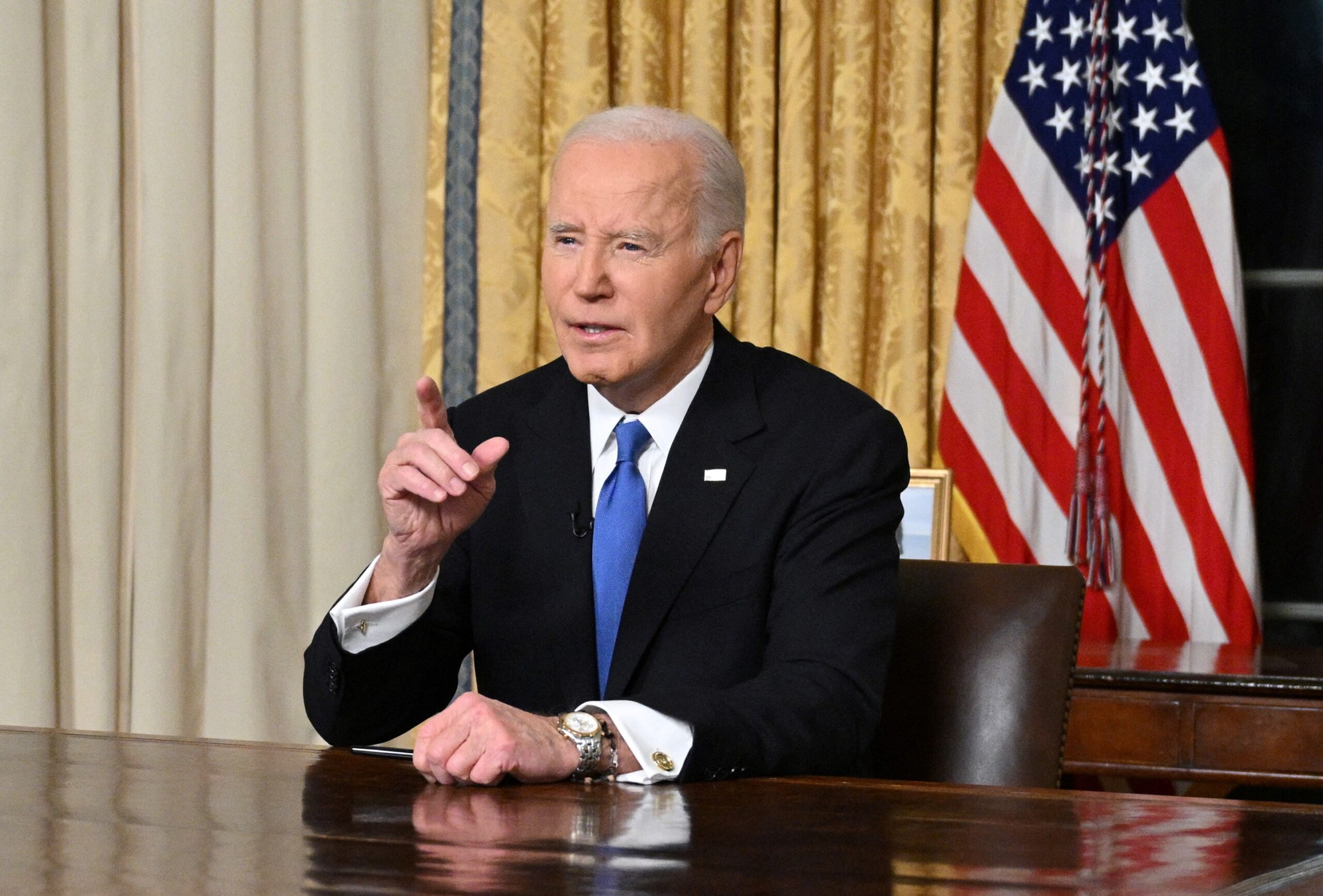 Trump diz que vai cancelar todas ordens executivas de Joe Biden assinadas com ‘caneta automática’