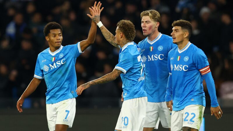 Com dois de David Neres, Napoli vence Atalanta e assume liderança provisória do Italiano