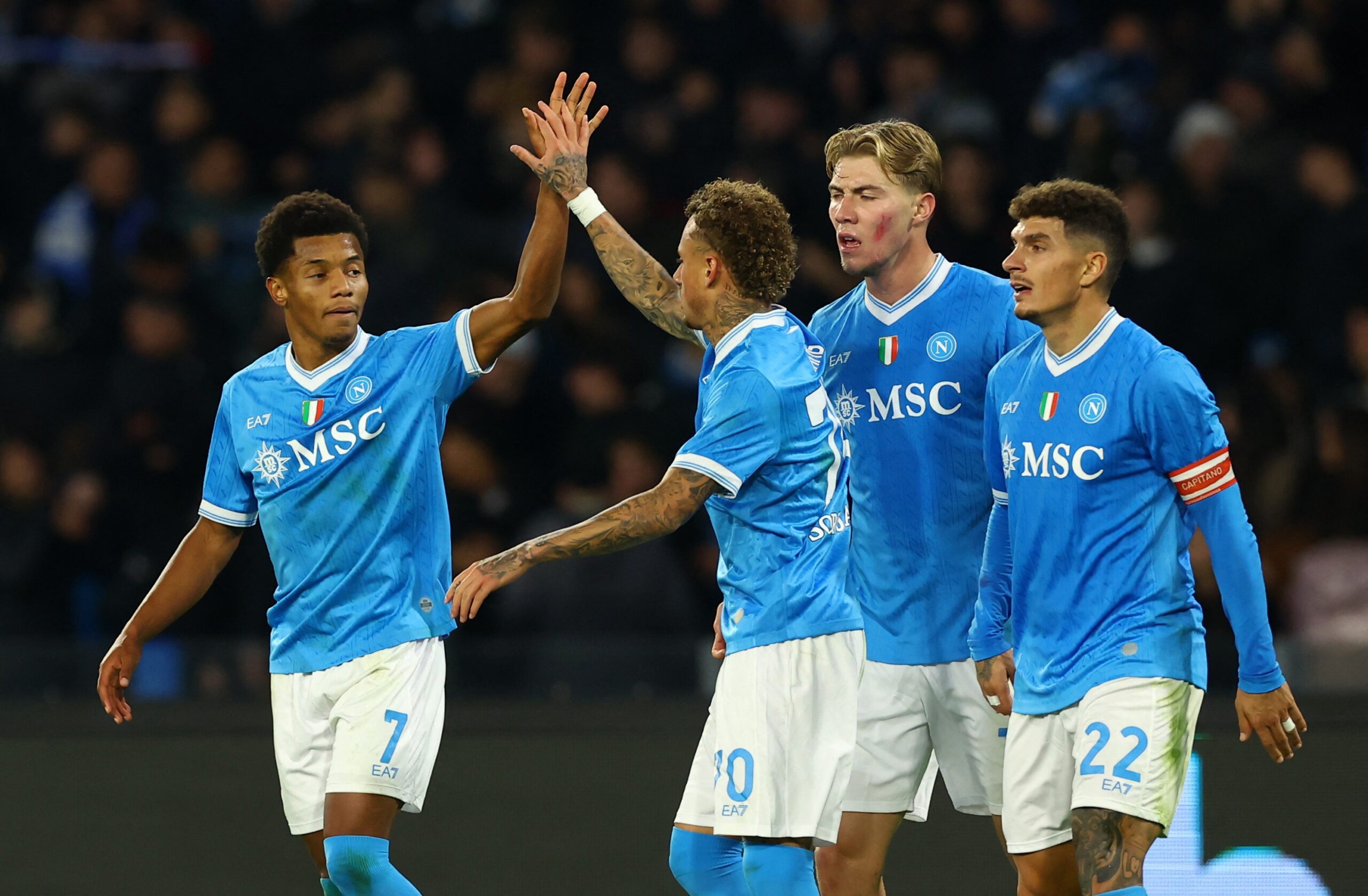 Com dois de David Neres, Napoli vence Atalanta e assume liderança provisória do Italiano
