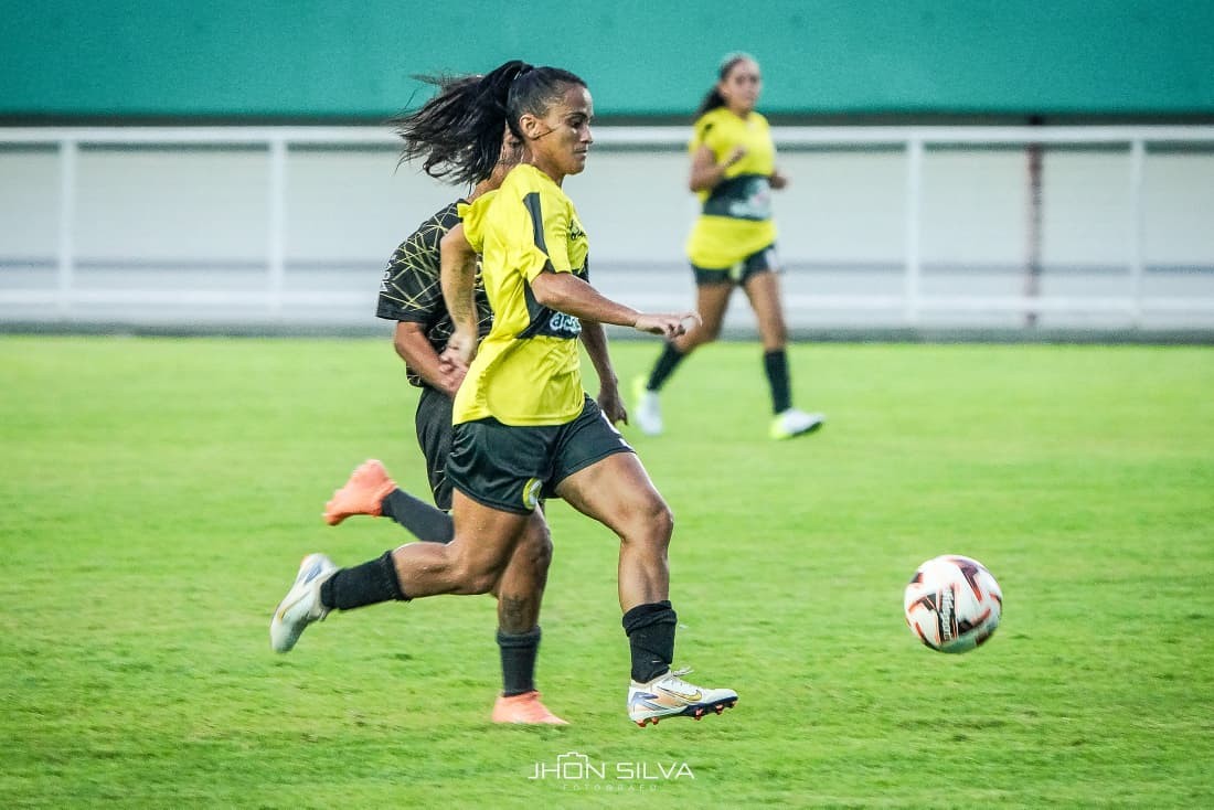Estreante, atacante celebra primeiros gols no Acre e valoriza Adesg: “Temos trabalhado duro”