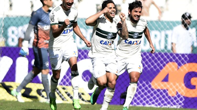 Fim de ciclo: Henrique Almeida não segue no Amazonas e deve reforçar o Brasiliense em 2026