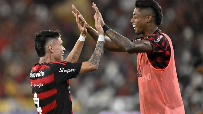 Sem Pedro e Plata, veja as opções de Filipe Luís para escalar o ataque do Flamengo na final