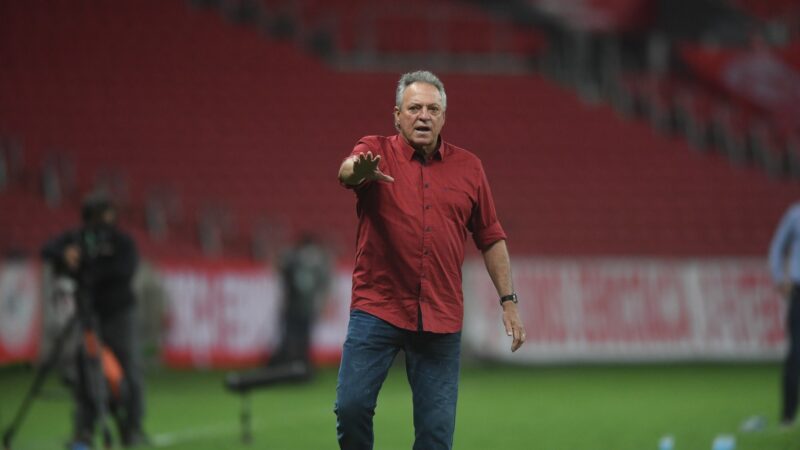 Inter anuncia o técnico Abel Braga