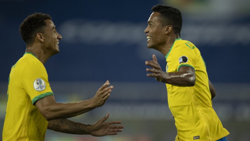 Amigos para sempre: Alex Sandro e Danilo buscam 11º título juntos e consolidação de parceria de sucesso no Flamengo