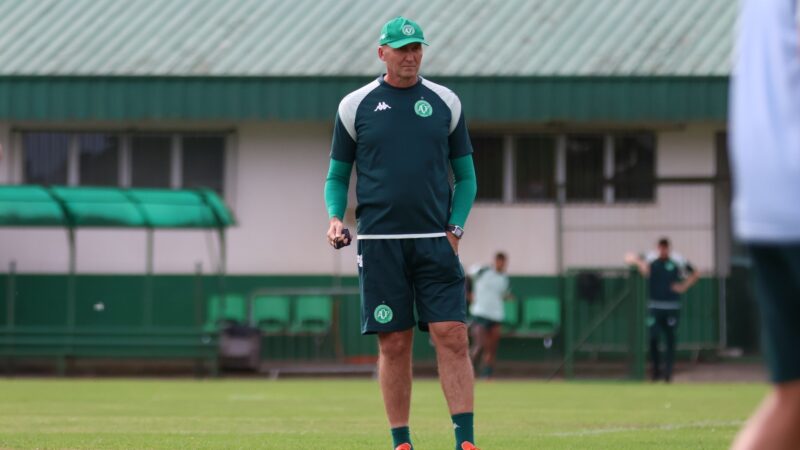 Dal Pozzo deve armar estratégia nova para jogo contra o Atlético-GO: “É final”