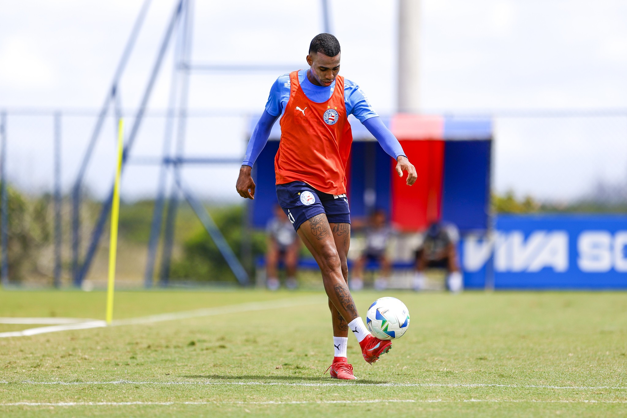 Terceiro do Bahia com mais minutos no ano, Jean Lucas cumpre suspensão contra o Sport