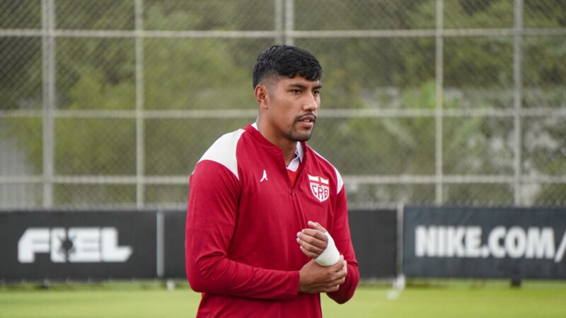 Náutico tenta a contratação do zagueiro Segovia, ex-CRB e Botafogo