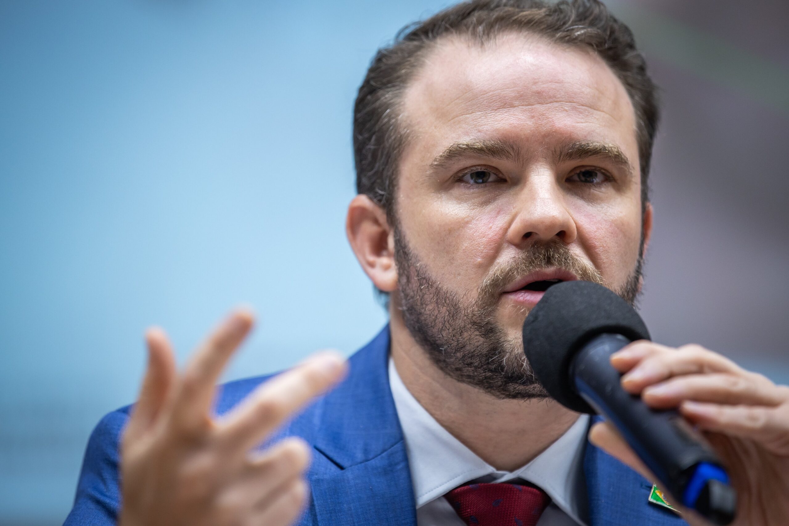 Governo ainda busca R$ 30 bilhões para fechar as contas em 2026, diz secretário da Fazenda