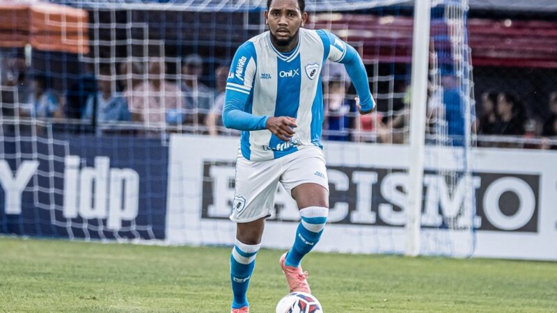 Manzoli dá preferência para ficar no Londrina em meio a sondagens de outros times