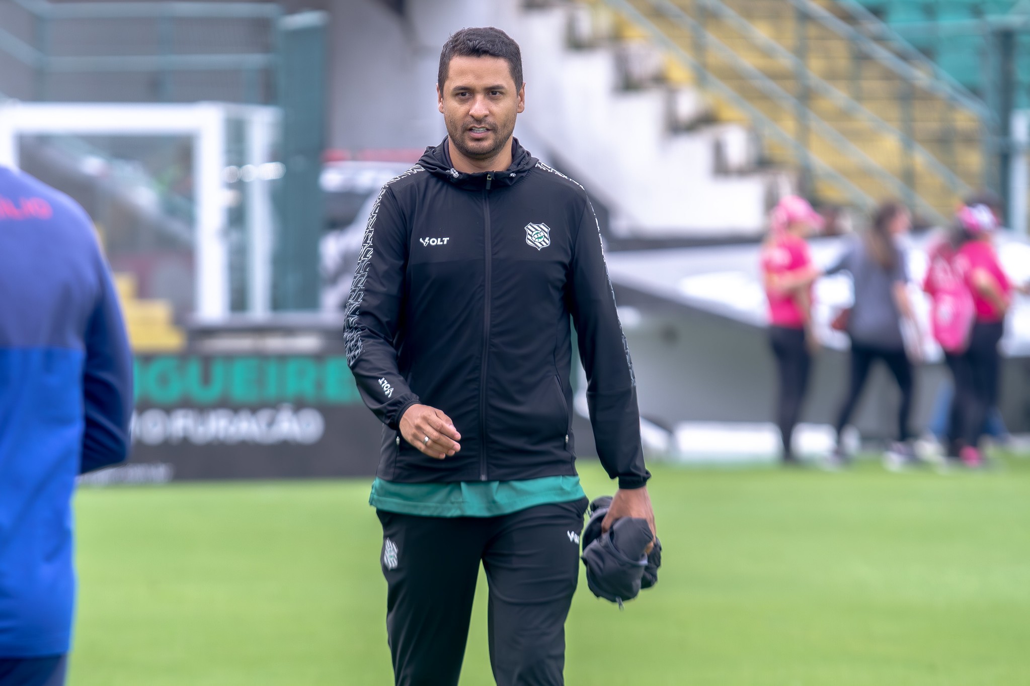Técnico Tutti Mendes se despede do Figueirense após dois meses