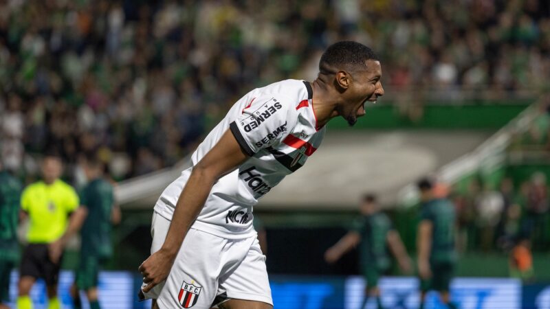 Remanescente, Vilar destaca entrega no Botafogo-SP para permanecer na Série B: “Muita luta”