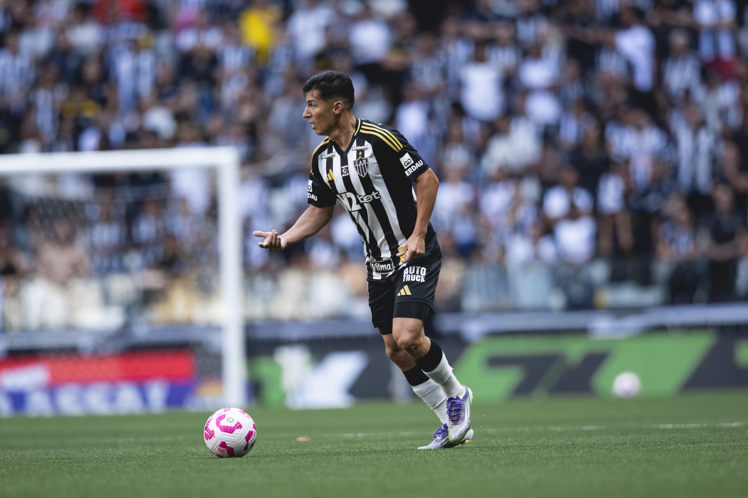 Atlético-MG faz primeiro treino no Paraguai e confirma lesão de Alan Franco