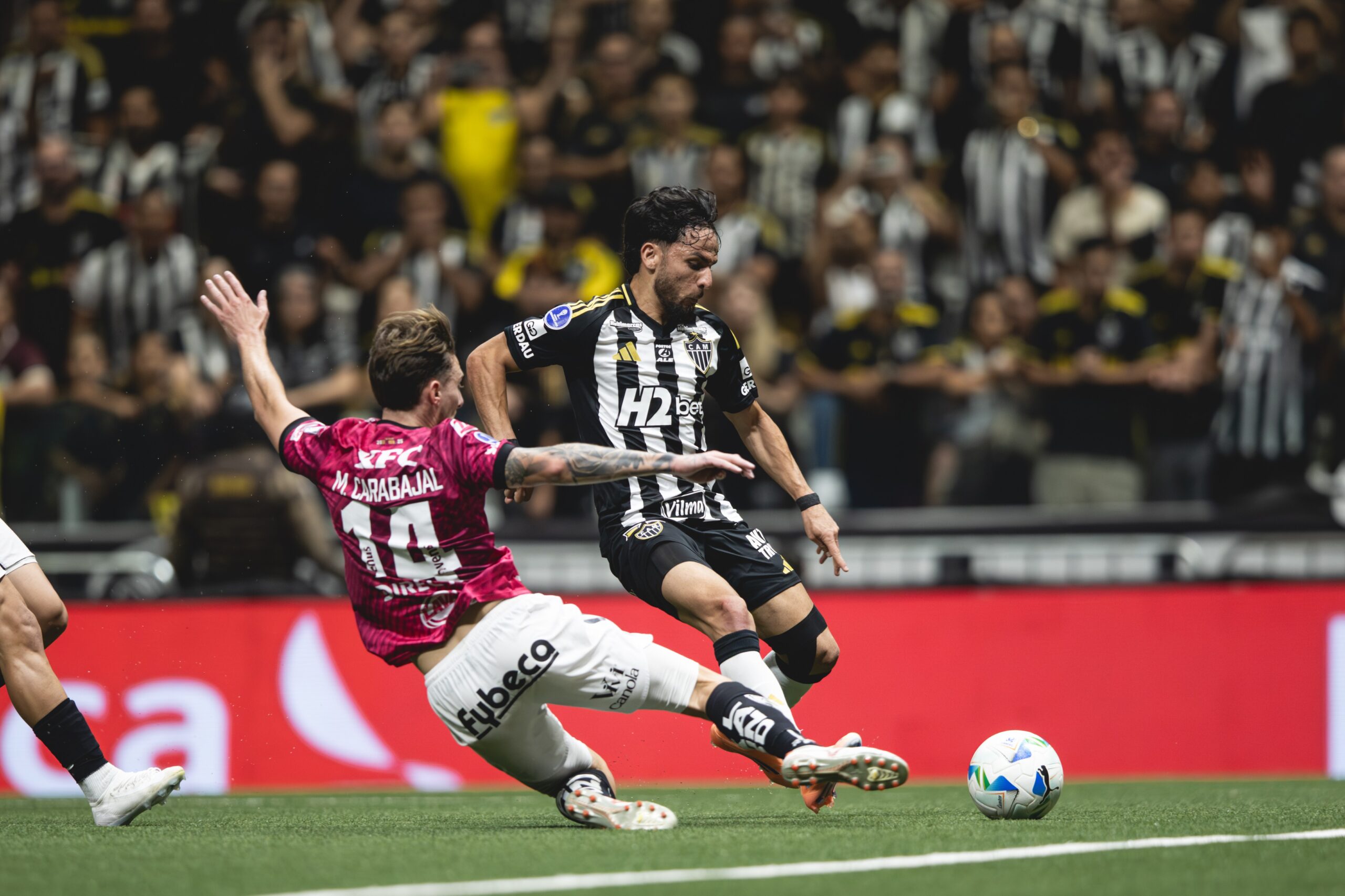 Biel no Atlético-MG: entenda cláusula que pode fazer clube comprar o atacante por R$ 43 milhões