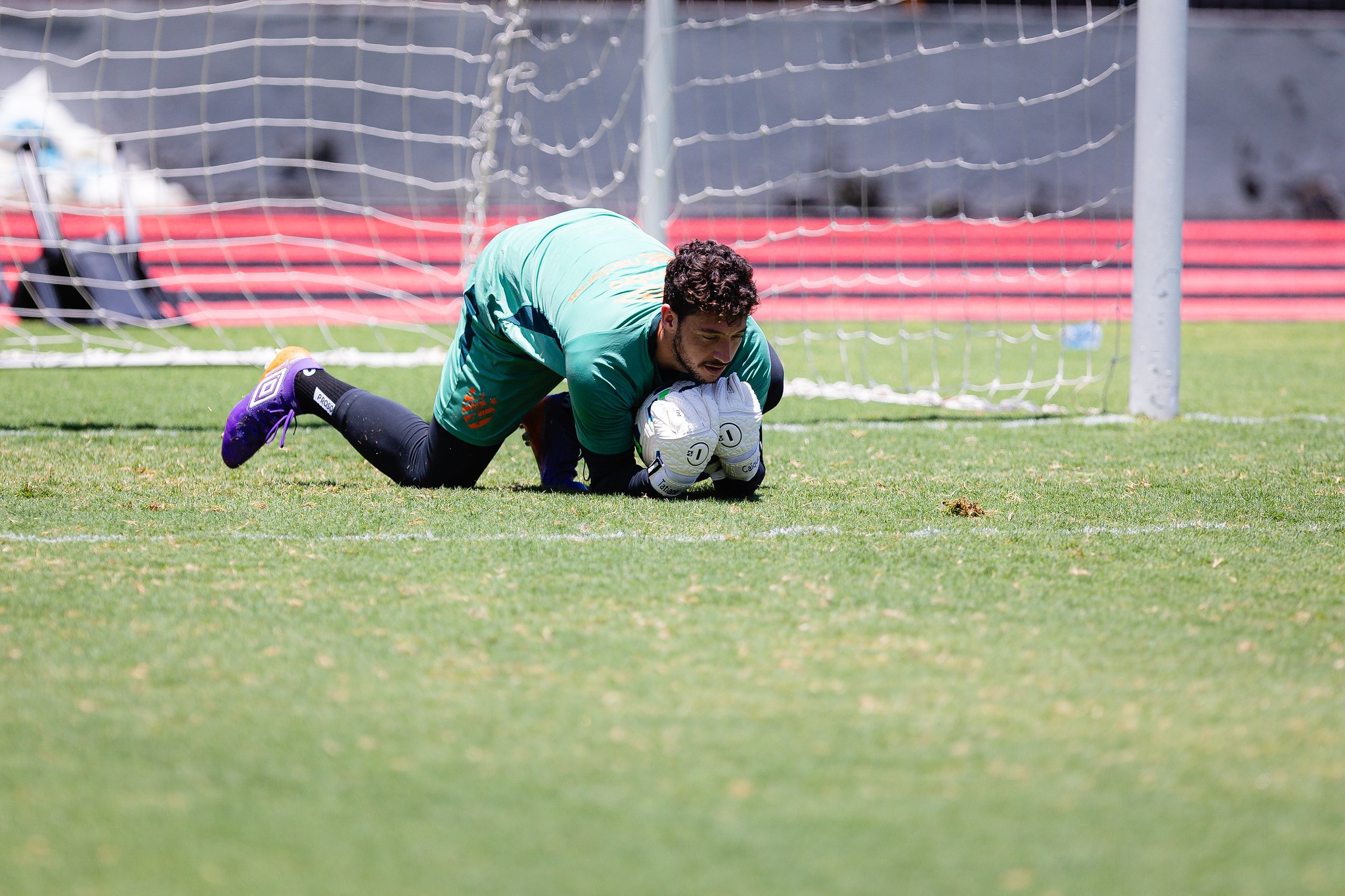 Caíque França voltará a ser titular no Sport após quatro meses sem entrar em campo