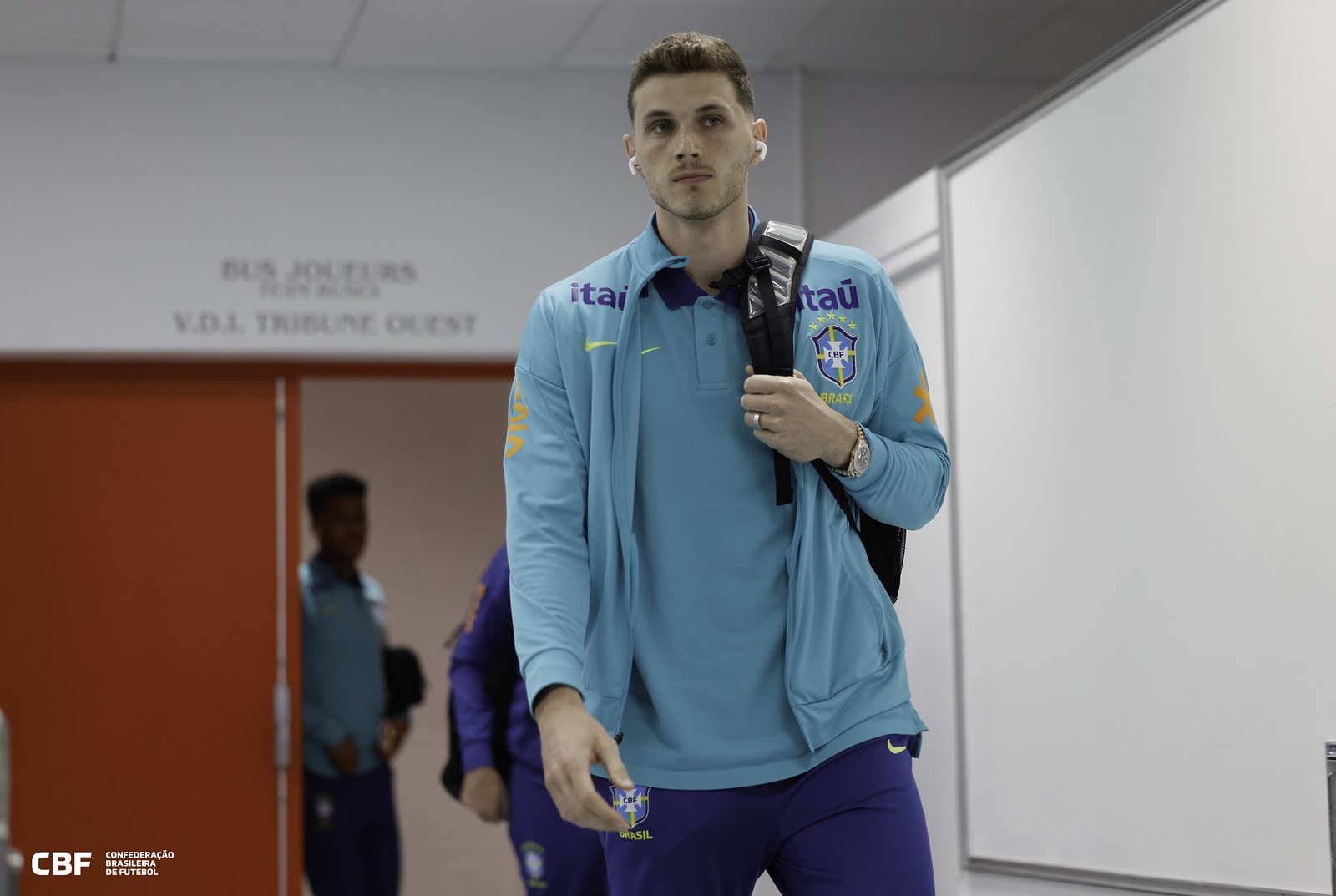 Athletico tem maior lucro no Brasil no mercado da bola desde 2021; veja top-5 de compras e vendas