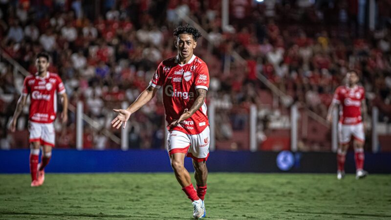 Dodô é mais um que não permanece no Vila Nova