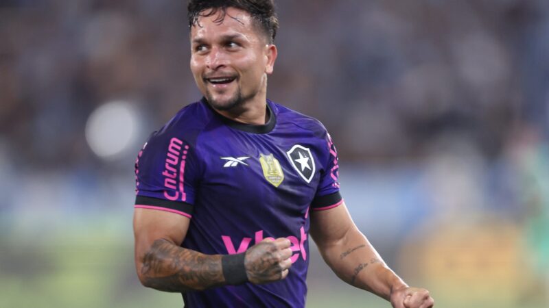 Quem será o artilheiro? Botafogo diversifica opções e tem Artur em alta na reta final do Brasileiro