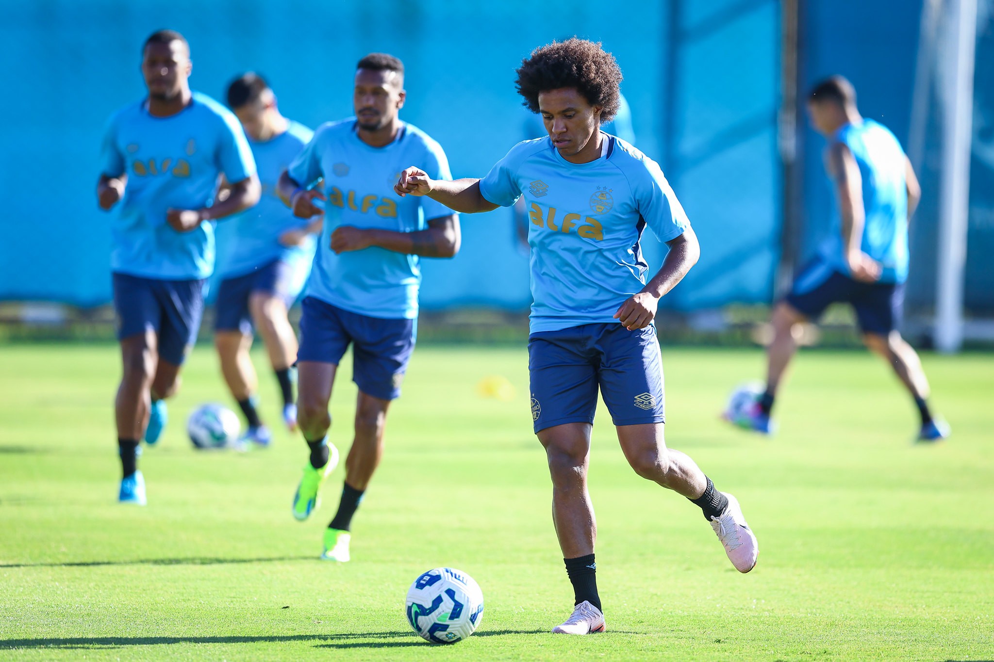 Escalação: Willian treina, e Grêmio tem retorno de titulares contra o Palmeiras