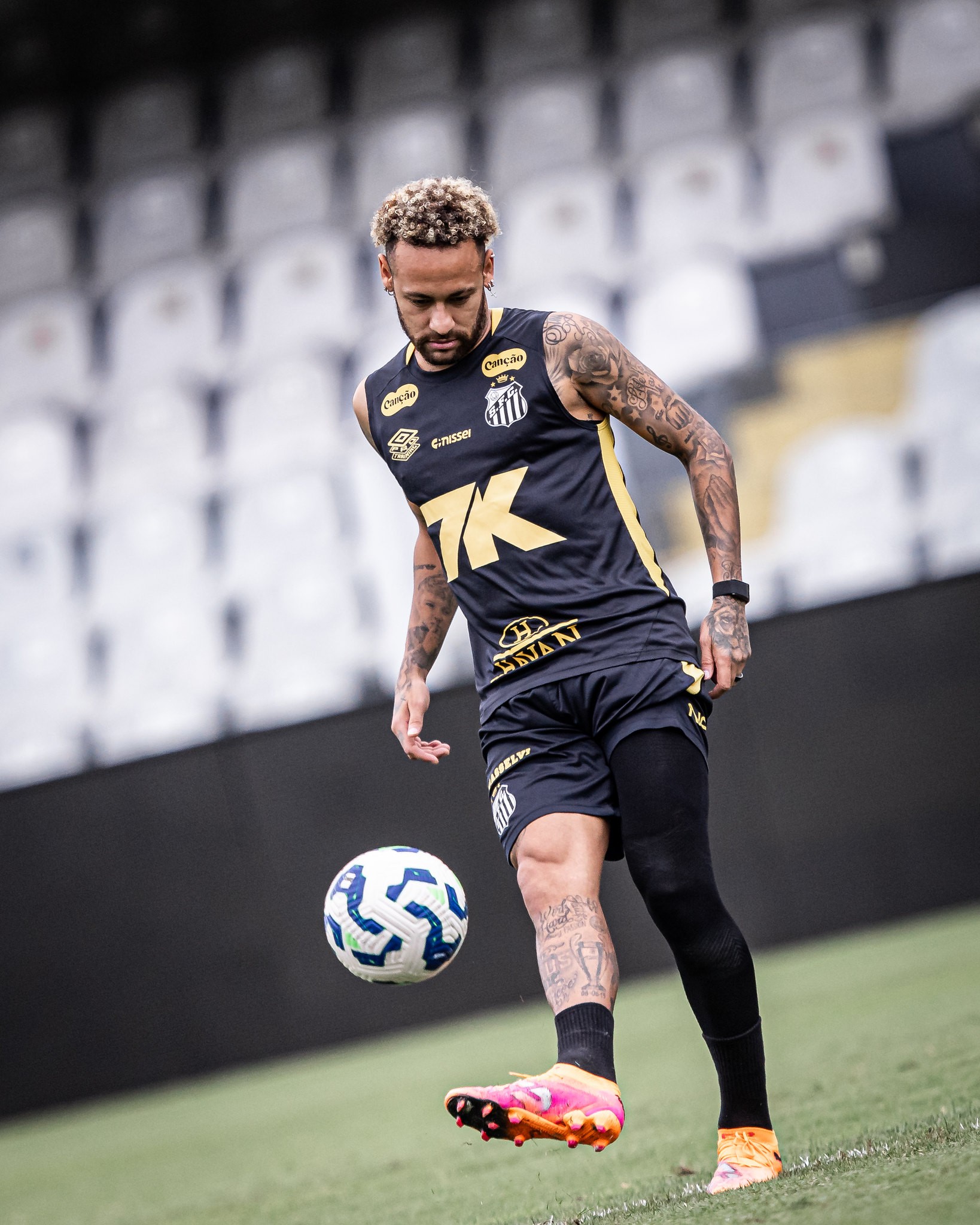 Santos confirma que Neymar está relacionado para enfrentar o Sport; veja a lista completa