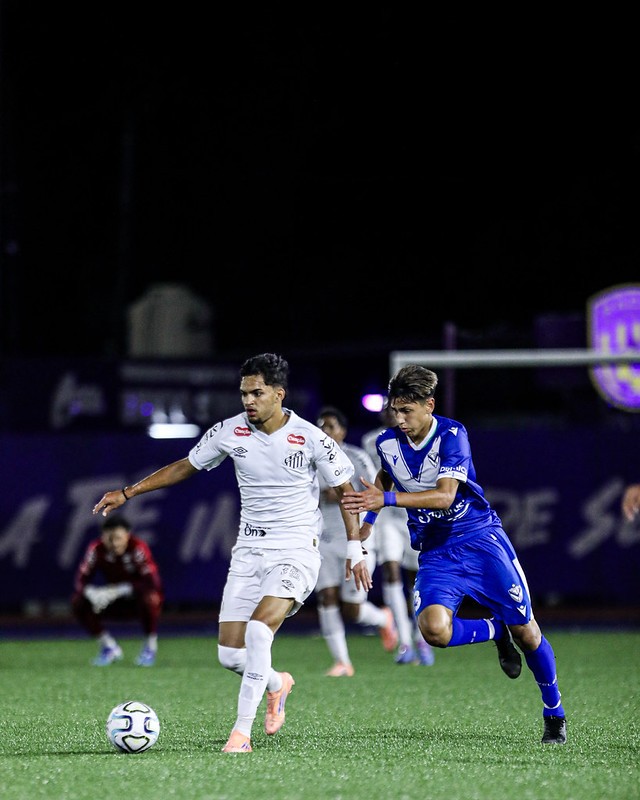 Santos perde para Vélez Sarsfield e encerra participação em torneio amistoso no México