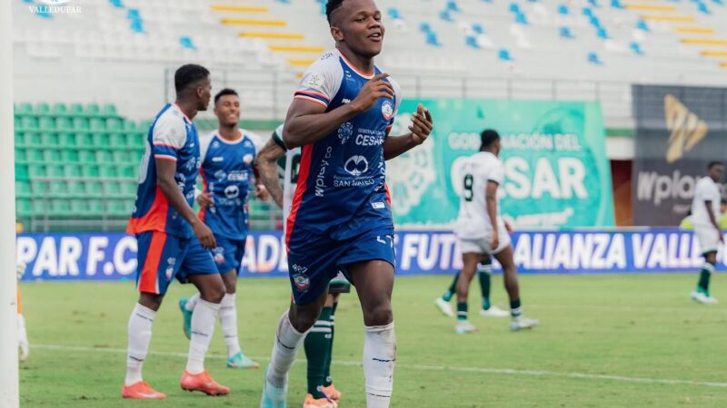 Operário-PR encaminha acerto com o atacante colombiano Edwin Torres