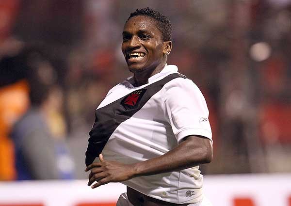 Romário x Edmundo e mais: Abuda revela bastidores do Vasco e diz que foi pivô da saída do Baixinho