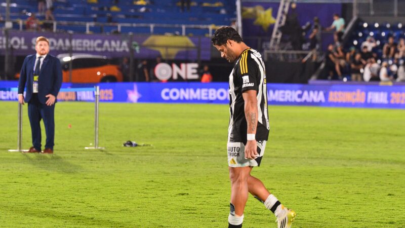 Vice com o Atlético-MG, Hulk chega ao nono pênalti perdido em jogos eliminatórios
