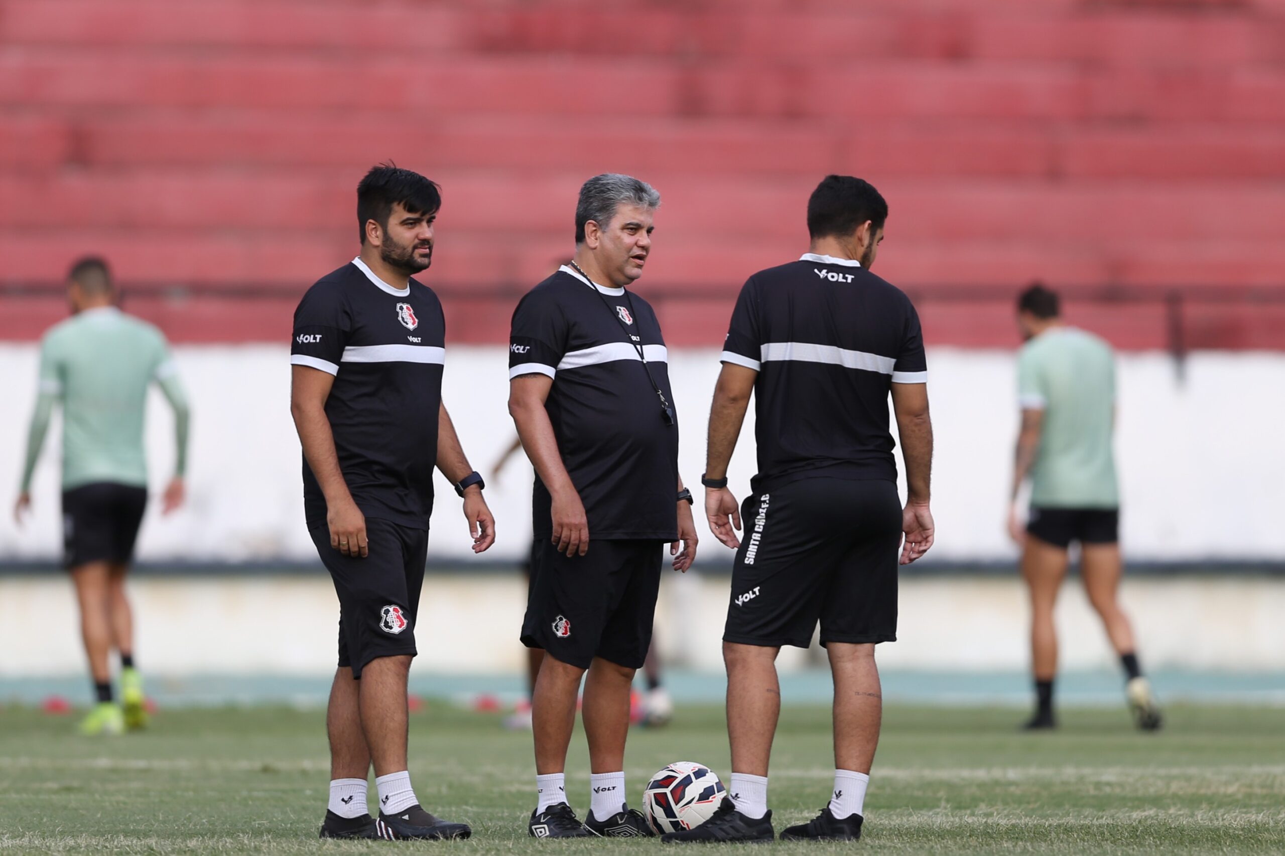 Santa Cruz começa pré-temporada hoje; veja quem chega