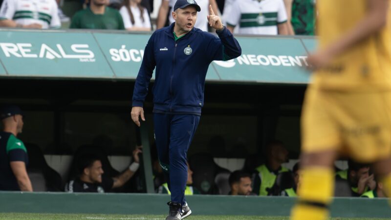 Coritiba abre preparação, e Mozart prega “melhor semana do ano” na expectativa de confirmar o acesso
