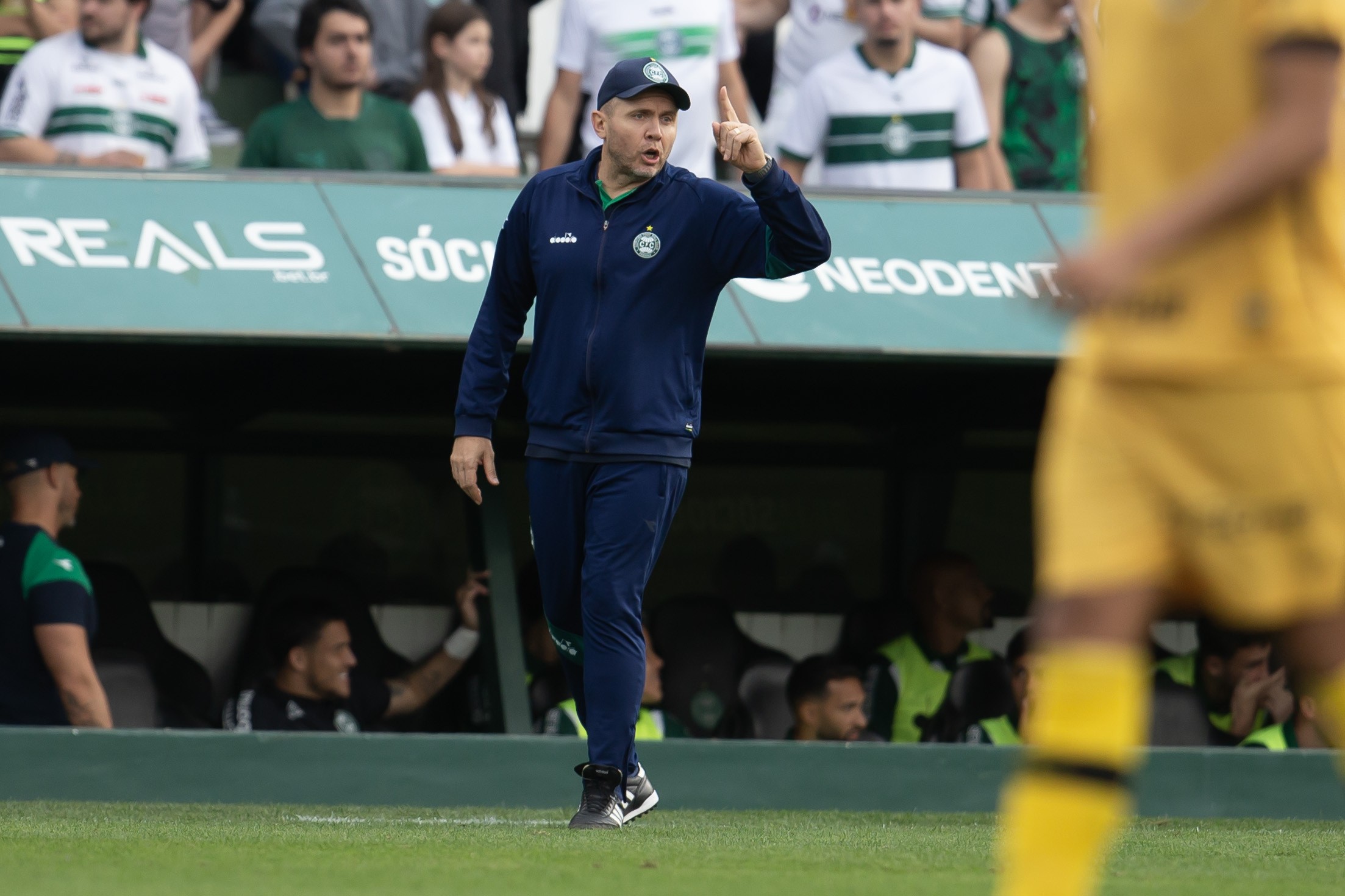Coritiba abre preparação, e Mozart prega “melhor semana do ano” na expectativa de confirmar o acesso