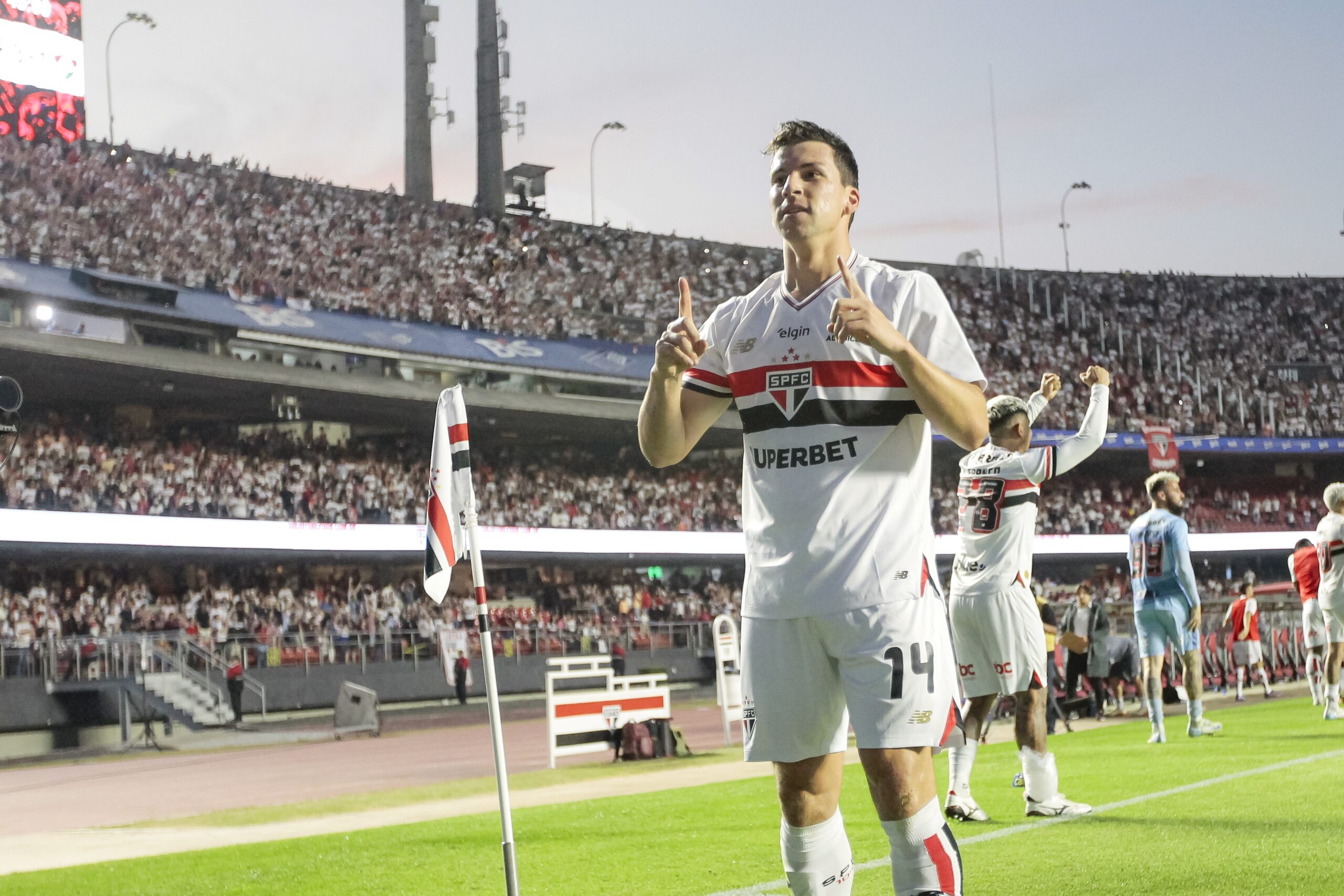 Ainda dá? Veja qual o cenário para o São Paulo na briga por uma vaga na Libertadores de 2026