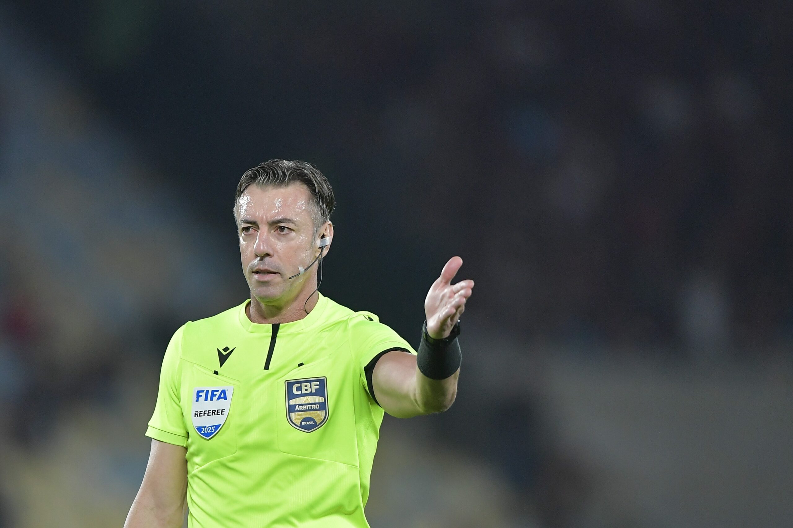 Remo critica escolha de Raphael Claus para jogo com Goiás: “Histórico de péssimas arbitragens”