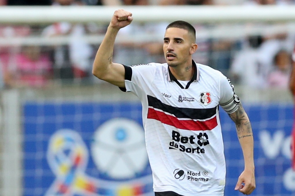 Thiago Galhardo pede rescisão indireta do Santa Cruz
