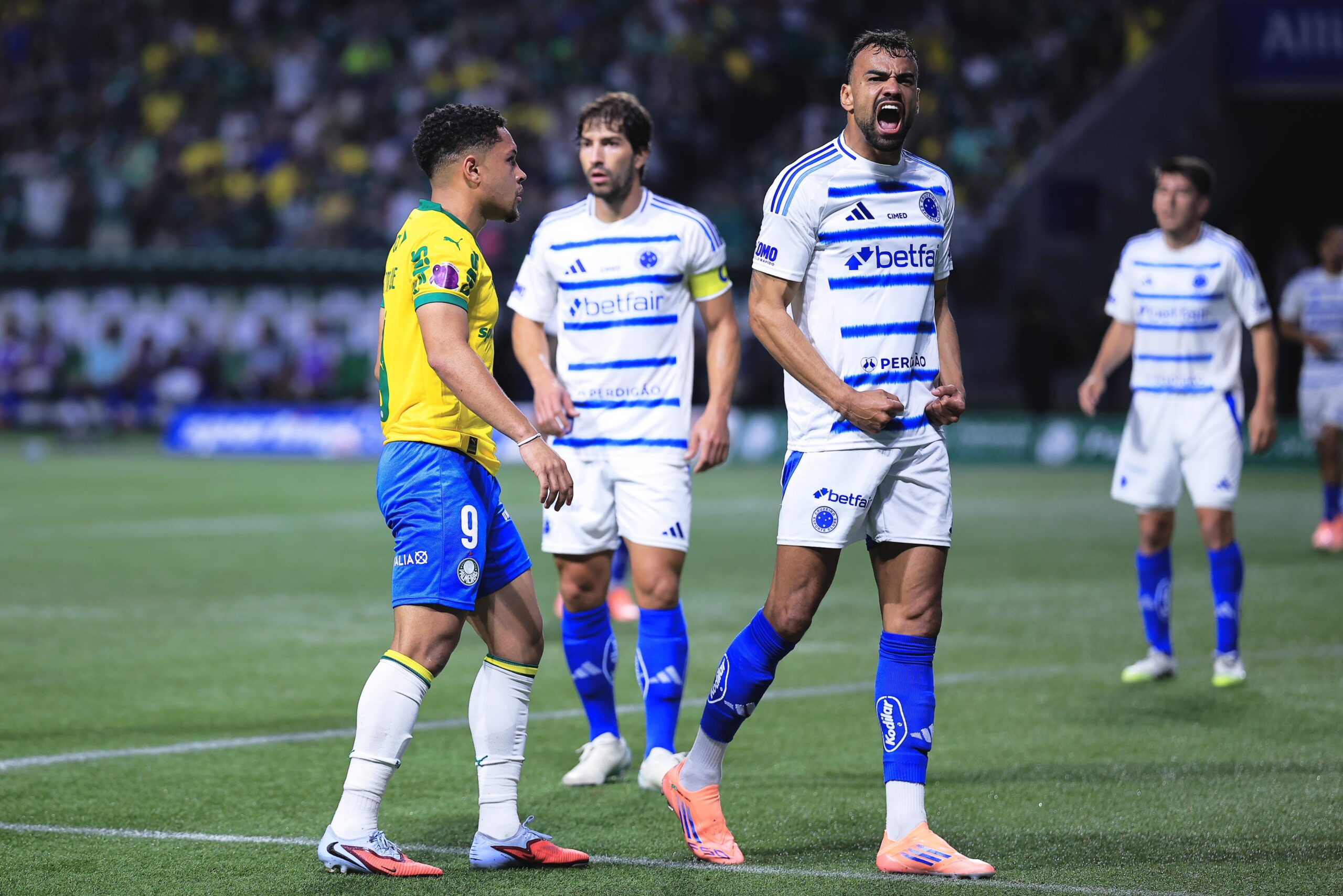 Com derrota do Palmeiras, Cruzeiro tem chance de assumir vice-liderança do Brasileiro; simule a tabela